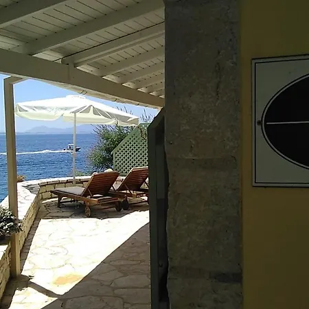 Villa Bijou Beachfront Kaminaki Katavolos